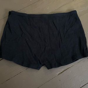 shorty black shorts